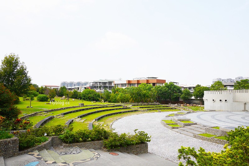 傘亮花博.閃耀台中┃台中太平：台中屯區藝文中心~台IG打卡網美拍照新景點，即日起~12/7展出 @飛天璇的口袋