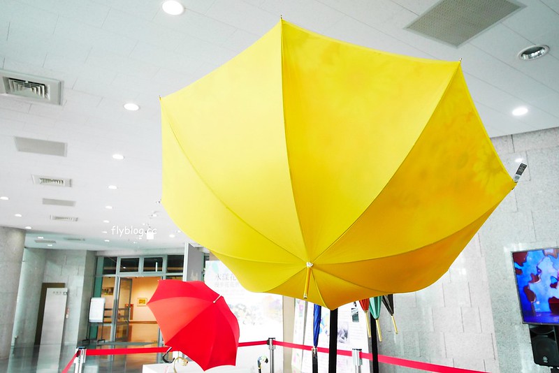 傘亮花博.閃耀台中┃台中太平：台中屯區藝文中心~台IG打卡網美拍照新景點，即日起~12/7展出 @飛天璇的口袋