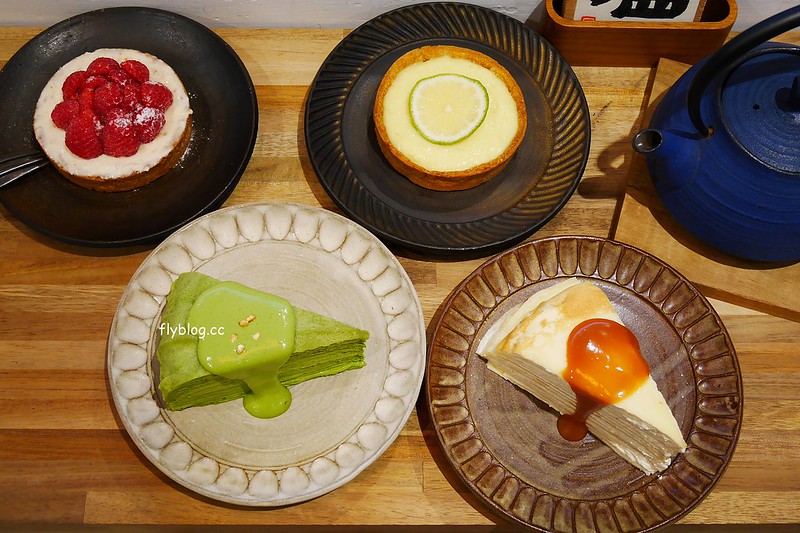 Overture序曲．審計336┃台中西區：台中人氣甜點店進駐草悟道商圈，一樣是老宅的氛圍，有審計新村店限定千層蛋糕 @飛天璇的口袋