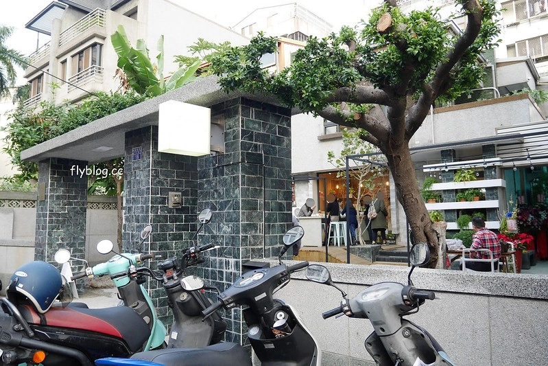 台中西區｜蜜柑法式甜點麵包．老宅改建法式麵包甜點店，模範街鄰近草悟道商圈 @飛天璇的口袋