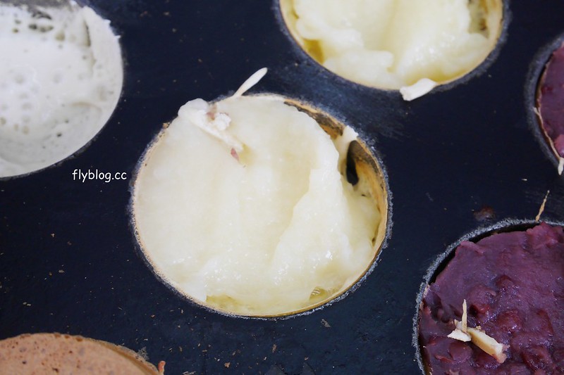 西屯市場紅豆餅┃台中西屯：車輪餅一個只要$5元，在地20年的好味道，有紅豆、奶油、芋頭、蘿蔔絲&hellip;四種口味可以選擇 @飛天璇的口袋