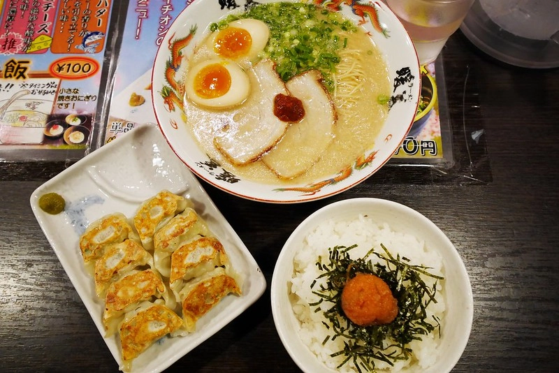 【日本靜岡】暖暮拉麵~九州拉麵評比第一名，靜岡車站步行5分鐘，拉麵煎餃都好吃推薦 @飛天璇的口袋