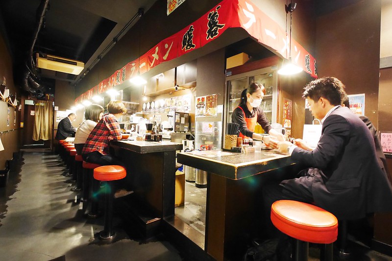 【日本靜岡】暖暮拉麵~九州拉麵評比第一名，靜岡車站步行5分鐘，拉麵煎餃都好吃推薦 @飛天璇的口袋