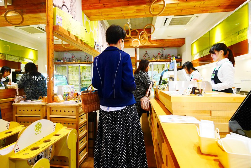 【日本靜岡】世界最濃的抹茶冰淇淋~壽々喜園抹茶有7種不同的濃度，江戶時代就開始，抹茶控到日本必朝聖的店 @飛天璇的口袋