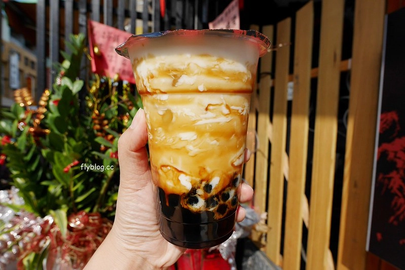 Z茶舖┃台中太平：太平也喝的到黑糖波霸鮮奶，使用LV級高大鮮奶，口味不會輸給清水那間黑糖波霸鮮奶哦！ @飛天璇的口袋