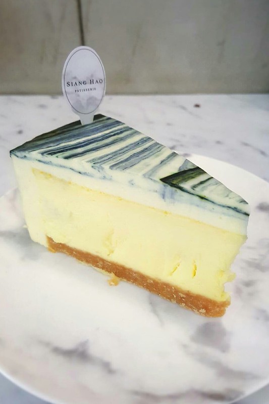 SIANG HAO手作甜點┃台中西屯：台中超夯大理石鏡面蛋糕，宛如藝術品的漂亮甜點，好吃又好拍的IG打卡熱門景點 @飛天璇的口袋