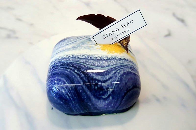 SIANG HAO手作甜點┃台中西屯：台中超夯大理石鏡面蛋糕，宛如藝術品的漂亮甜點，好吃又好拍的IG打卡熱門景點 @飛天璇的口袋
