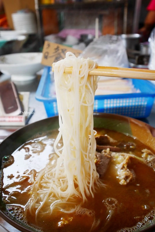 台中西區｜家味現炒．模範街老饕級美食，現點現做的媽媽味，必點麻油蚵仔麵線 @飛天璇的口袋