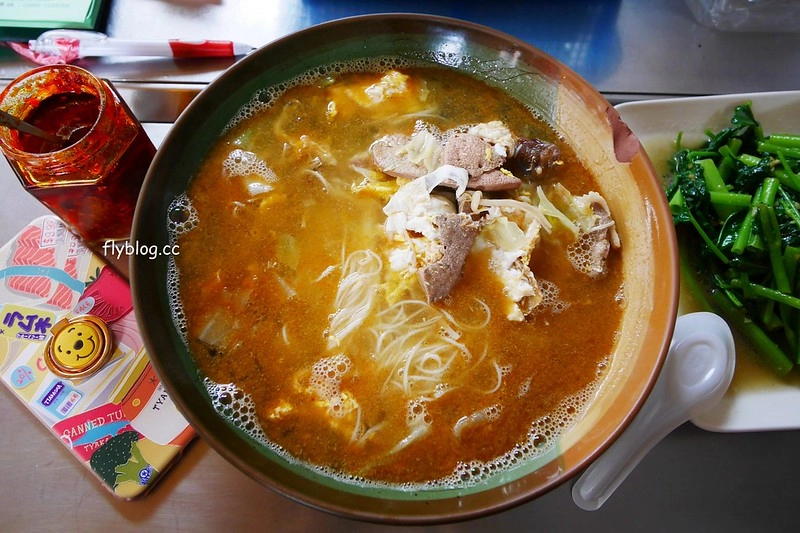 台中西區｜家味現炒．模範街老饕級美食，現點現做的媽媽味，必點麻油蚵仔麵線 @飛天璇的口袋