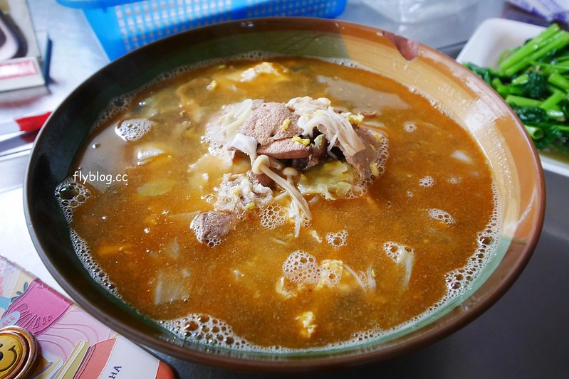 台中西區｜家味現炒．模範街老饕級美食，現點現做的媽媽味，必點麻油蚵仔麵線 @飛天璇的口袋