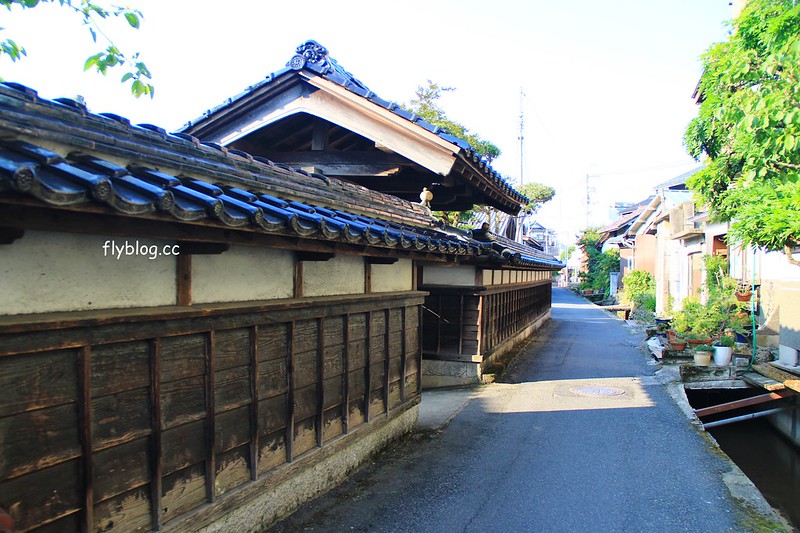 昇龍軒．Shouryuuken┃鳥取美食推薦：1串100日圓的極品炸雞塊，郡家車站前在地飄40年，老闆徒手伸進油鍋拿炸雞好驚人 @飛天璇的口袋