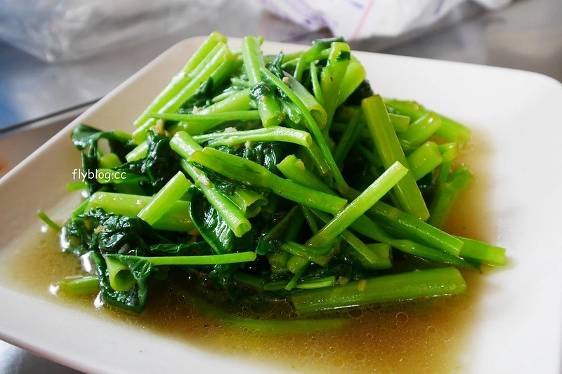 台中西區｜家味現炒．模範街老饕級美食，現點現做的媽媽味，必點麻油蚵仔麵線 @飛天璇的口袋
