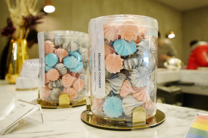 SIANG HAO手作甜點┃台中西屯：台中超夯大理石鏡面蛋糕，宛如藝術品的漂亮甜點，好吃又好拍的IG打卡熱門景點 @飛天璇的口袋