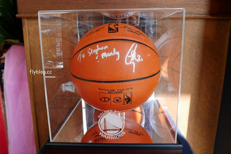 Campus Cafe┃台中西區：台北超人氣連鎖美式餐廳進駐台中，台中廣三SOGO百貨旗艦店11/15開幕，環境寬敞明亮充滿濃厚的美式氛圍 @飛天璇的口袋