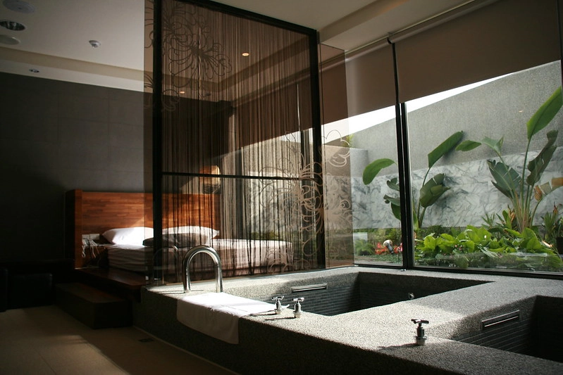 台中北屯｜日光溫泉會館：大坑最頂級的溫泉飯店，一泊二食享受泡湯、美食和採草莓之趣，台中兩天一夜輕旅行 @飛天璇的口袋