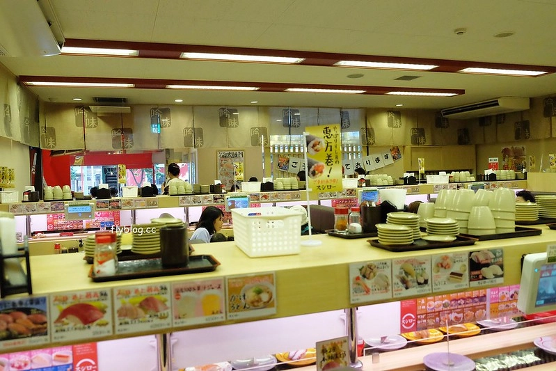日本福岡｜壽司郎 福岡親富孝通店，迴轉壽司天神スシロー，一盤只要&yen;130起，天神車站只要5分鐘 @飛天璇的口袋