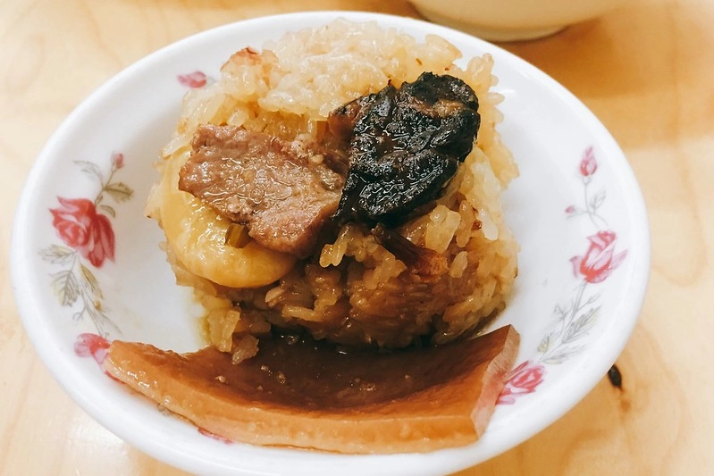 彰化北斗｜正老店阿美姐香菇高麗菜飯．媽祖廟前高麗菜飯，從早賣到晚一賣數十年 @飛天璇的口袋