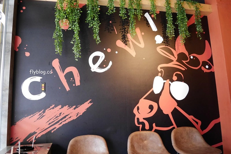 嗑肉石鍋┃台中南屯：一個人也可以享用小火鍋，肉質不錯海鮮有誠意，只是不喜歡吧檯設計 @飛天璇的口袋