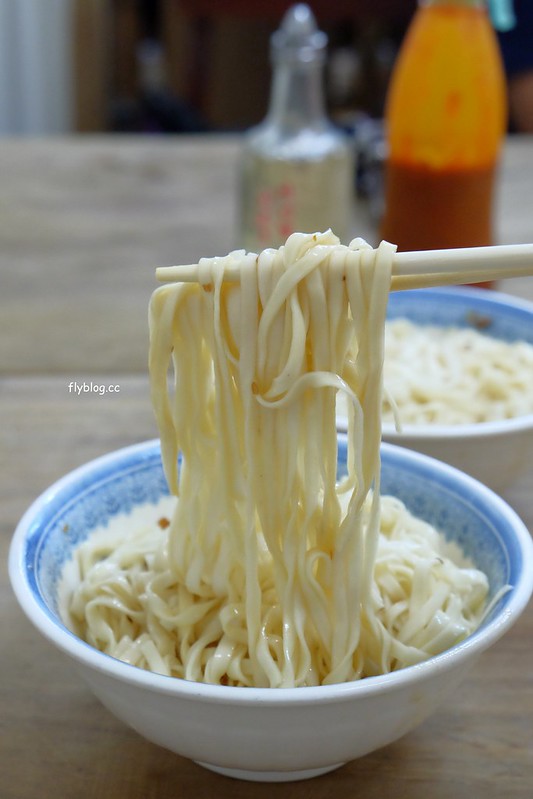 宜蘭喥咕麵｜等到會打嗑睡的喥咕麵，傳承到第三代的銅板美食，12/3搬遷至新址羅東(帝爺廟奠安宮旁) @飛天璇的口袋