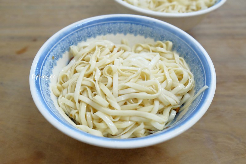 宜蘭喥咕麵｜等到會打嗑睡的喥咕麵，傳承到第三代的銅板美食，12/3搬遷至新址羅東(帝爺廟奠安宮旁) @飛天璇的口袋