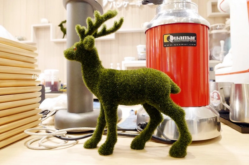 台中西屯｜Woosa 屋莎洋食鬆餅屋 台中遠百店．輕如雲朵有入棉花糖的鬆餅，義大利麵的表現也不錯 @飛天璇的口袋