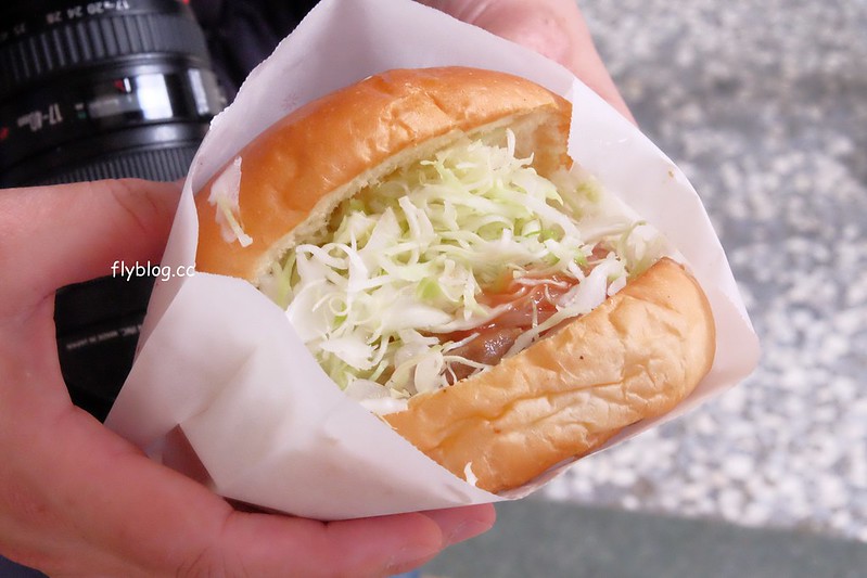 嘉義東區｜蓬萊漢堡：麵包店裡面賣漢堡，嘉義人記憶中的美味，食尚玩家採訪報導 @飛天璇的口袋