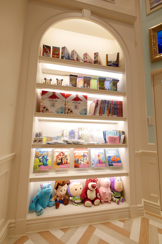 迪士尼皮克斯動畫廳┃台中東區：全台首座迪士尼皮克斯動畫廳，台中秀泰生活S2館4F全新開幕，大人小孩都可以身歷其境 @飛天璇的口袋