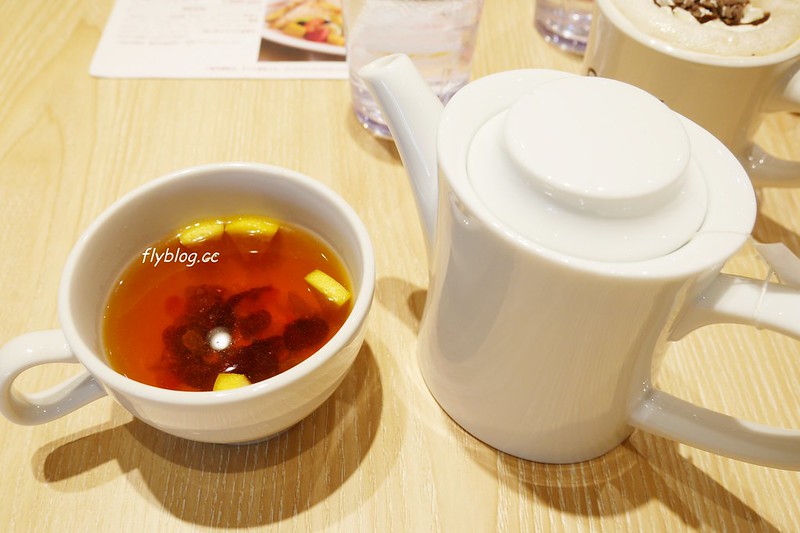 【日本三重】Eggs ‘n Things~從夏威夷來的超人氣奶油山鬆餅，螞蟻族排隊也一定要吃的甜點，三重長島outlet也可以吃的到 @飛天璇的口袋