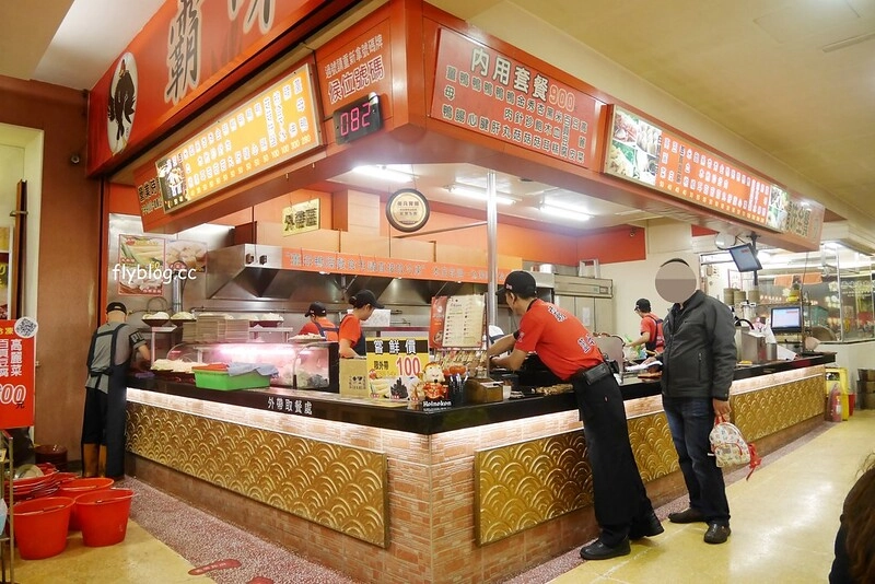 台中北區｜霸味薑母鴨台中旗艦店．三民路生意超好的薑母鴨店，用餐時間都是排隊人潮 @飛天璇的口袋