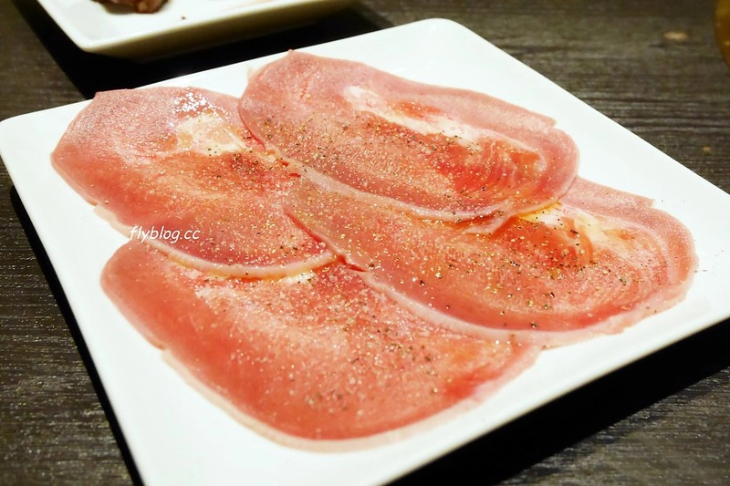 日本京都｜國産牛燒肉食べ放題 あぶりや．&yen;3,980國產牛吃到飽，京都四條河原町美食 @飛天璇的口袋