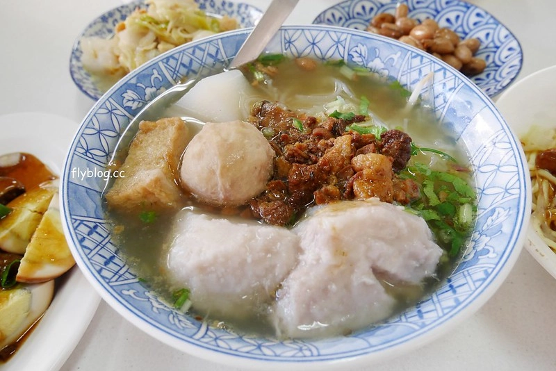 林森路古早味芋頭米粉｜林森路超好吃的芋頭米粉湯，更推薦滷味好吃必點 @飛天璇的口袋
