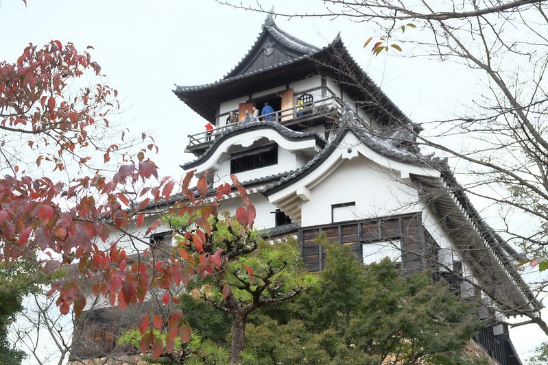日本愛知｜犬山城．日本5大國寶城之一，犬山城下町美食景點，名古屋到犬山城的交通方式 @飛天璇的口袋