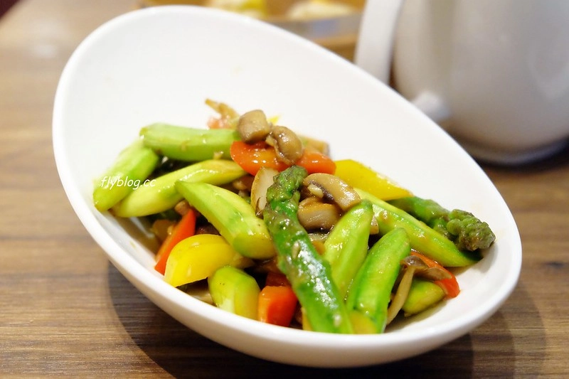 台中西屯｜富彩軒私房粵菜，有總統御廚美喻的名廚葉志光加持，隱身七期豪宅大樓裡的私房粵菜 @飛天璇的口袋