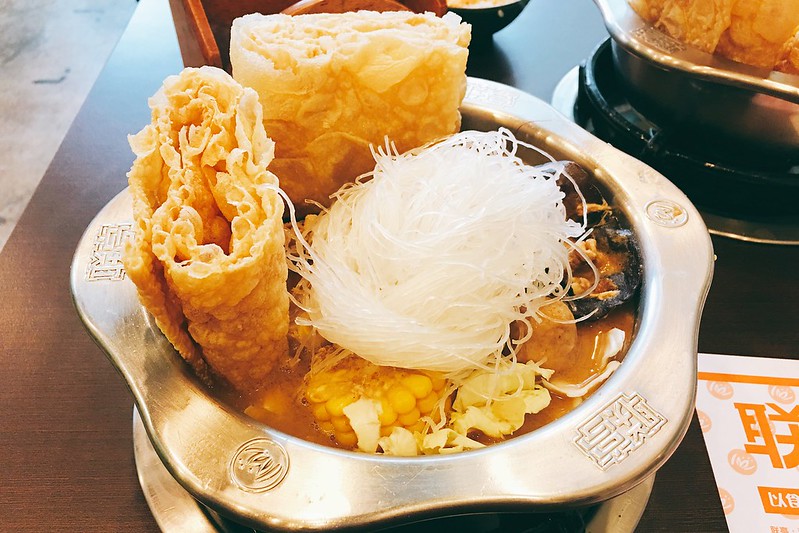 台中10間火鍋懶人包：灰鴿、偈亭火鍋、築間火鍋、輕井澤火鍋、老四川麻辣鍋、拾七火鍋、鼎王麻辣火鍋、石二鍋、萬客什鍋、滿堂紅 @飛天璇的口袋