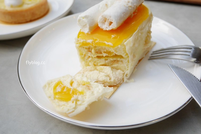 台中西區｜蜜柑法式甜點麵包．老宅改建法式麵包甜點店，模範街鄰近草悟道商圈 @飛天璇的口袋