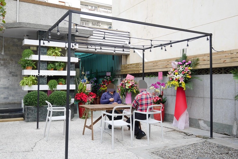 台中西區｜蜜柑法式甜點麵包．老宅改建法式麵包甜點店，模範街鄰近草悟道商圈 @飛天璇的口袋