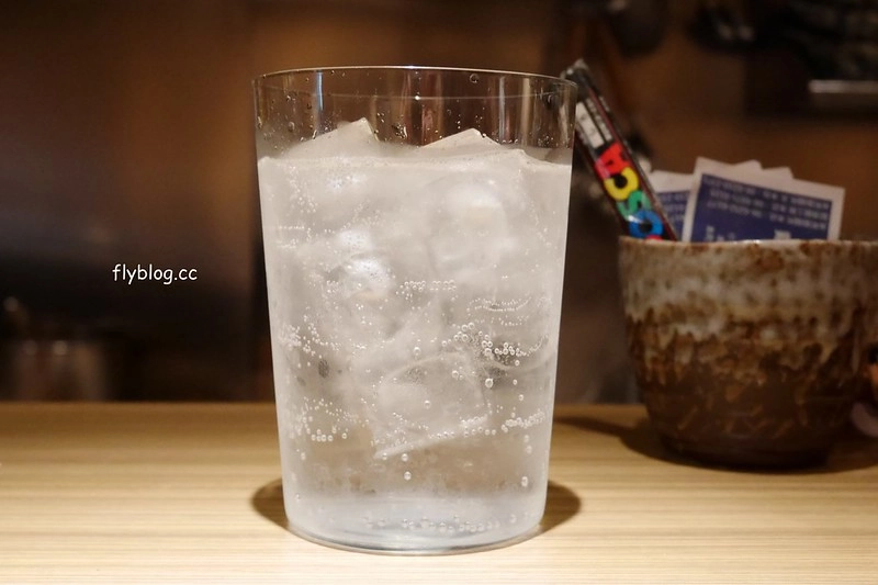 日本大阪｜本町製麵所 Hommachi-seimenjo honten．米其林必比登推薦，店裡只有8個座位 @飛天璇的口袋