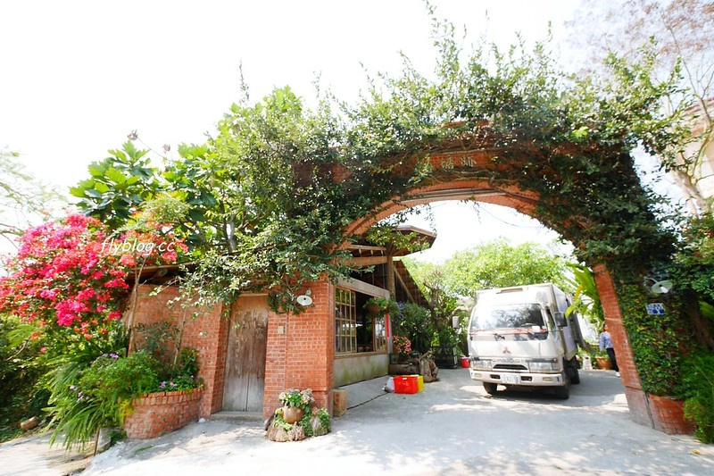 台中石岡｜仙塘跡餐廳，為了燜鴨專程來朝聖，非常隱密生意卻超好的景觀餐廳 @飛天璇的口袋