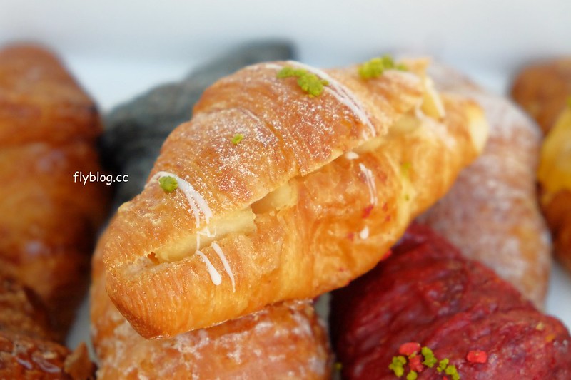 八月堂┃台中北區：殿堂級可頌台中也吃的到，繽紛草莓和青森蘋果季節限定，買7送1自用送禮都划算 @飛天璇的口袋