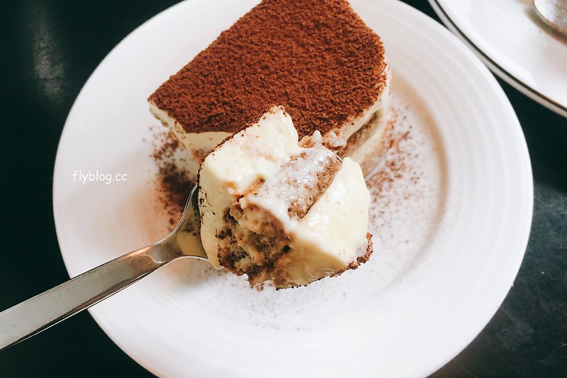 台中中區｜Fleet Street 艦隊街咖啡，點咖啡送一份早餐，每天早上10點前，免費插頭Wifi無限使用 @飛天璇的口袋