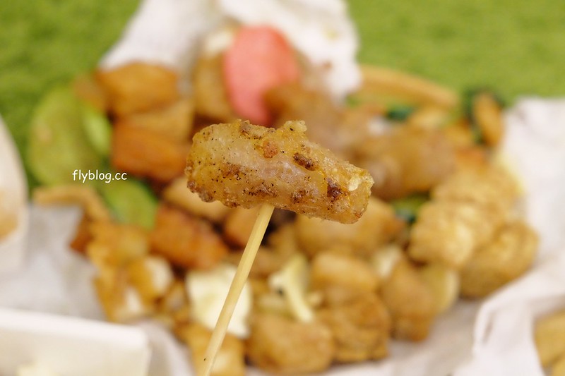 台中北屯｜港式鹹酥雞．特殊醬料香氣十足不膩口，還有隱藏版的和風炸皮蛋 @飛天璇的口袋
