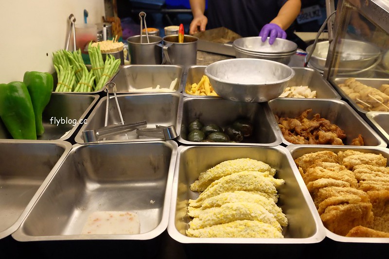 台中北屯｜港式鹹酥雞．特殊醬料香氣十足不膩口，還有隱藏版的和風炸皮蛋 @飛天璇的口袋