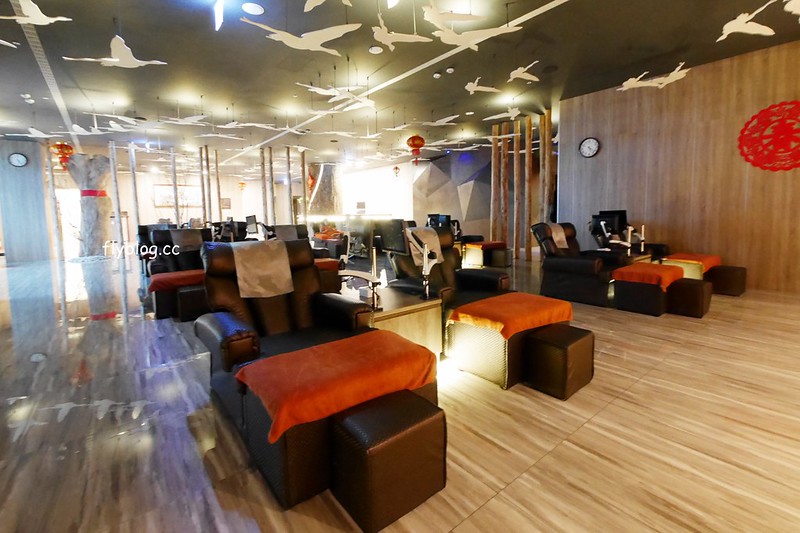 茶香水舍人文茶館．黎明店┃台中南屯：24小時營業的茶藝館，按摩完之後再享用湯品，2/28之前消費打卡火鍋半價 @飛天璇的口袋