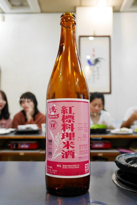 台中西區｜阿里郎迷你火鍋．超過30顆蛤蠣的蒜頭雞超推，還有饕客必點的燒酒雞 @飛天璇的口袋