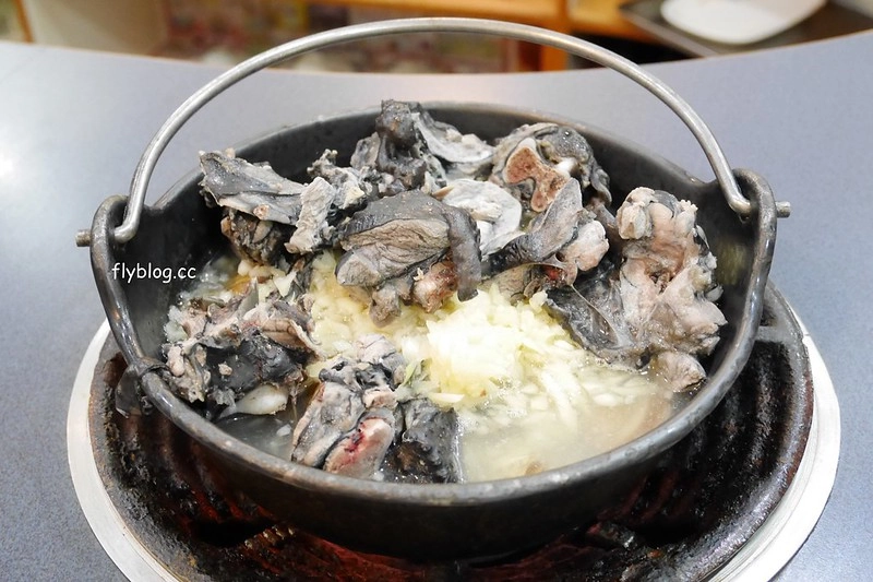 台中西區｜阿里郎迷你火鍋．超過30顆蛤蠣的蒜頭雞超推，還有饕客必點的燒酒雞 @飛天璇的口袋