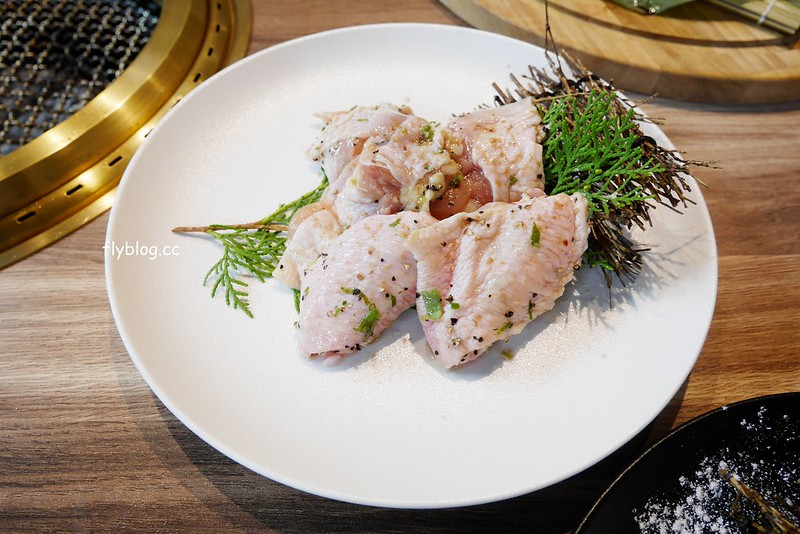 悠熹燒肉：公益路燒肉餐廳新亮點，裡面居然還有一顆大月球，餐點高價位表現不差 @飛天璇的口袋