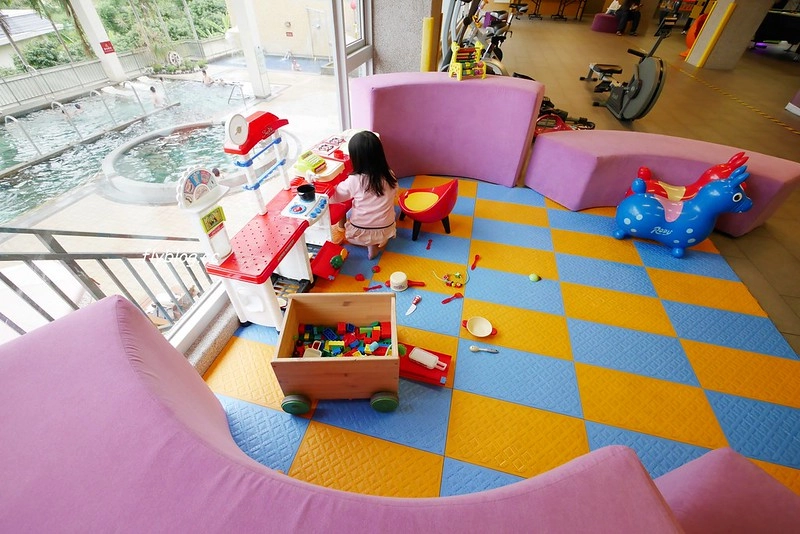 台中北屯｜日光溫泉會館：大坑最頂級的溫泉飯店，一泊二食享受泡湯、美食和採草莓之趣，台中兩天一夜輕旅行 @飛天璇的口袋