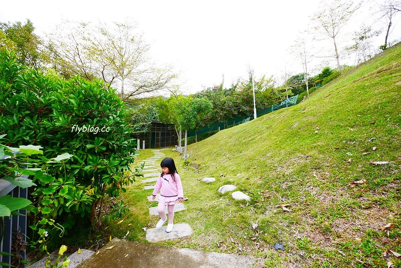 台中北屯｜日光溫泉會館：大坑最頂級的溫泉飯店，一泊二食享受泡湯、美食和採草莓之趣，台中兩天一夜輕旅行 @飛天璇的口袋