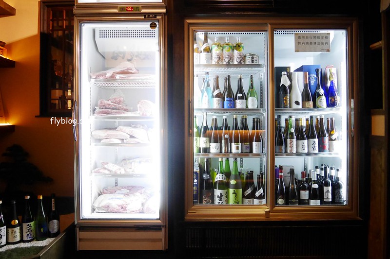 脂板前炭火燒肉｜台中米其林餐盤推薦台中燒肉，濃濃日式氛圍的燒肉店 @飛天璇的口袋