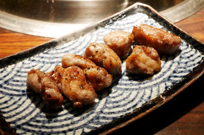 脂板前炭火燒肉｜台中米其林餐盤推薦台中燒肉，濃濃日式氛圍的燒肉店 @飛天璇的口袋